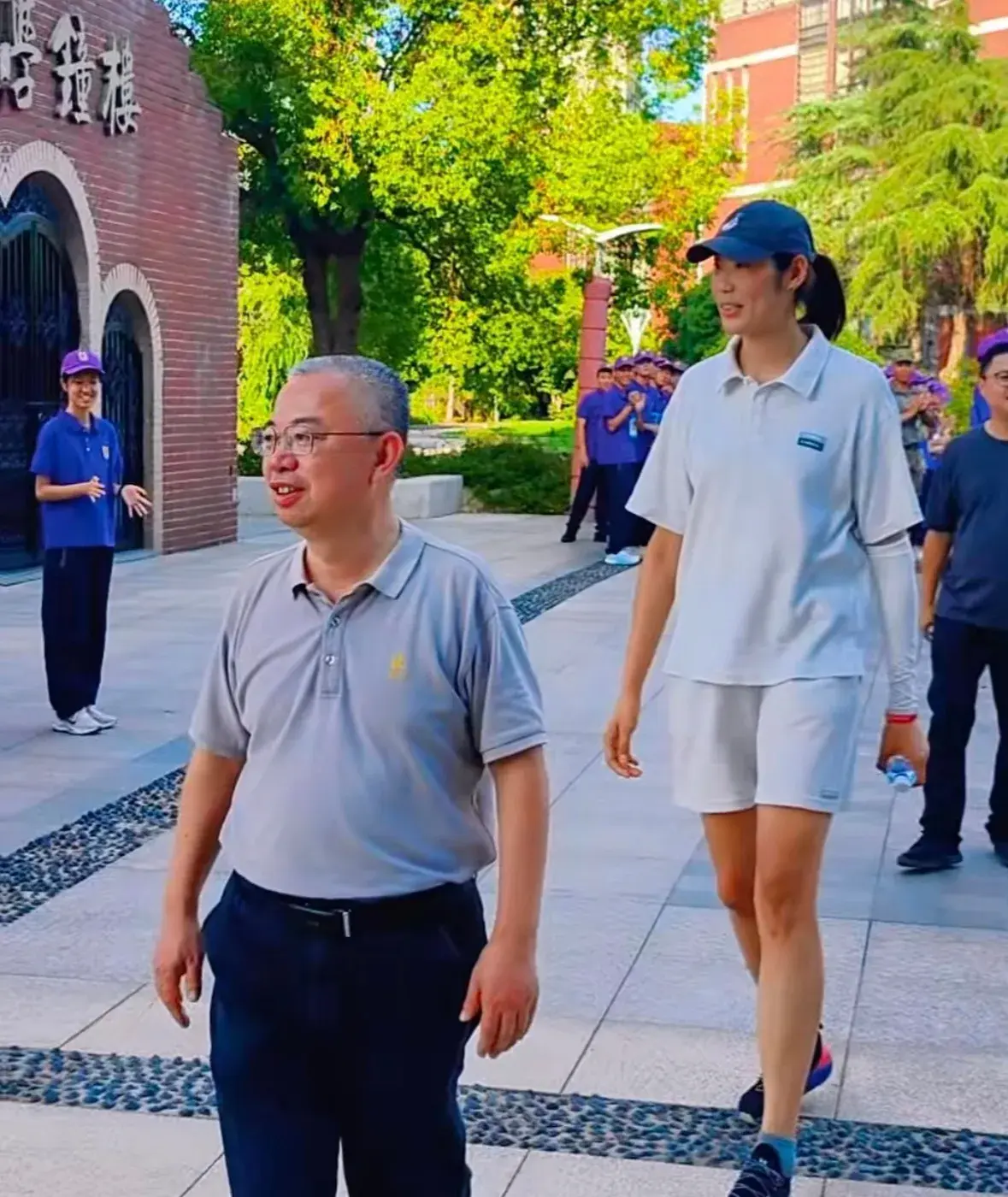 也和朱婷一, 所以最终这